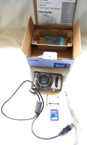 Fujifilm fine pix t200 digital - pix,