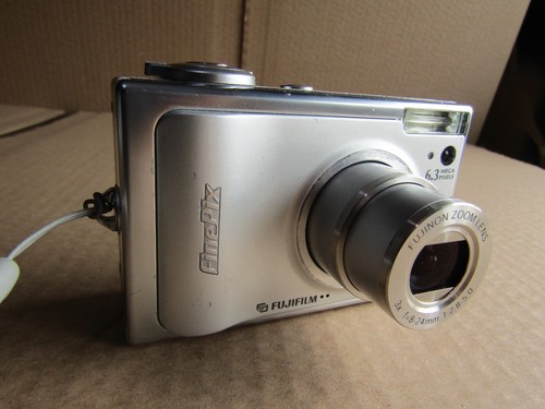 Fujifilm finepix f10 - f10, 6.3mp