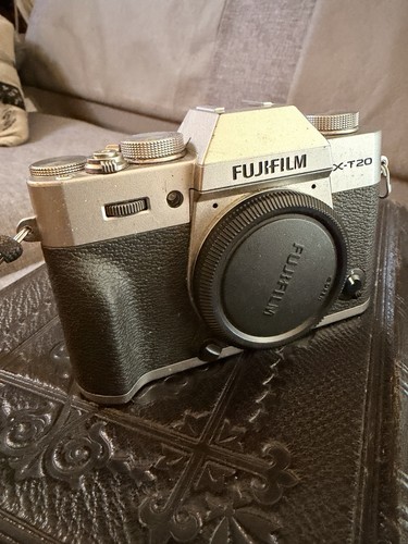 Fujifilm fuji t20 - fujifilm, x-t20
