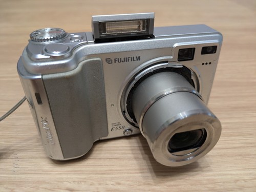 Fujifilm finepix e550 3mp - fujifilm,