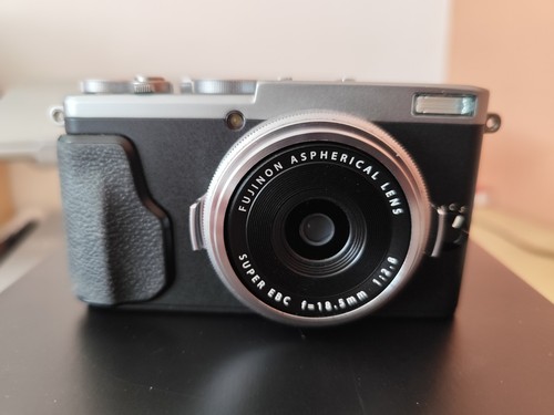 Fujifilm x70 - fujifilm,
